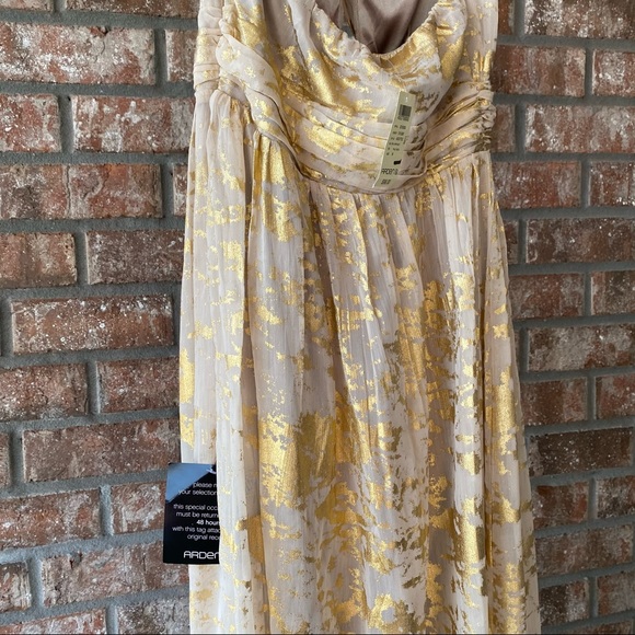 Arden B Maxi Halter dress - Picture 10 of 12